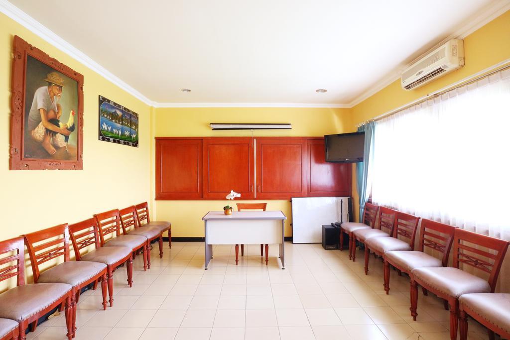 Hotel Pasah Asi Surabaya Exterior photo
